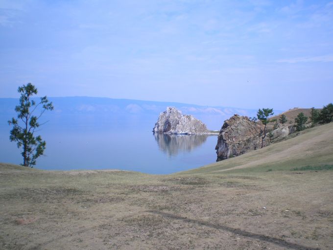 Мыс Бурхан скала Шаманка