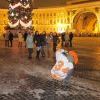 Staryy novyy god na dvorcovoy ploshchadi. peterburzhenki Staryy novyy god na dvorcovoy ploshchadi. peterburzhenki