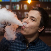 Артем Николаев