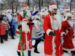 Парад Дедов Морозов и Снегурочек