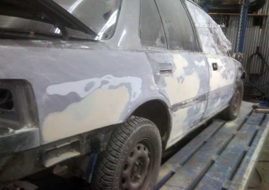 Заднее крыло зачистили, обработали, выводим бочину 