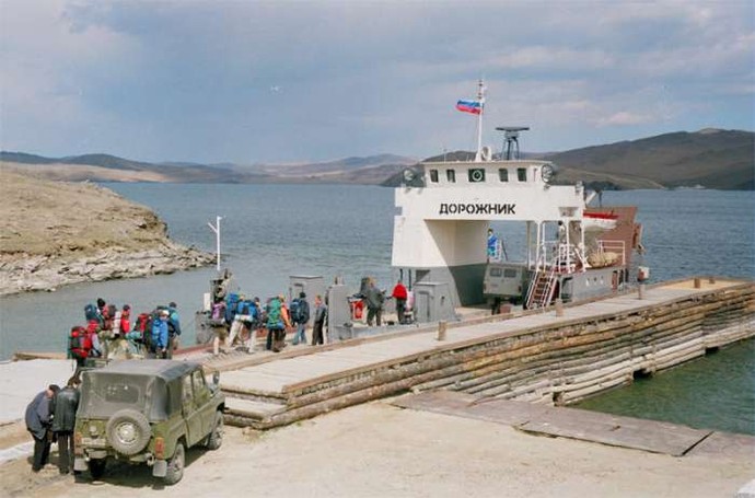Паром на о.Ольхон, фото с сайта baikal-eco.ru