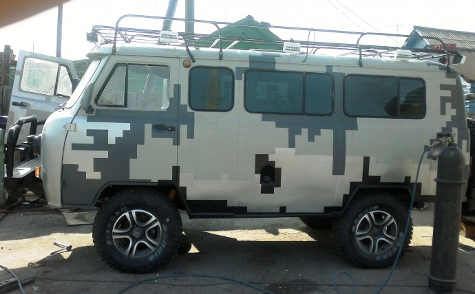 Выбор интернет-сообщества, 2 место. Сергей Слепнев (Иркутск)	УАЗ-452 1036