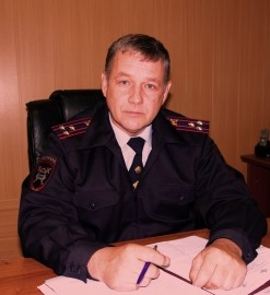 На вопросы ответит зам. начальника УГИБДД ГУ МВД России по Иркутской области полковник полиции Григорий Крепель: