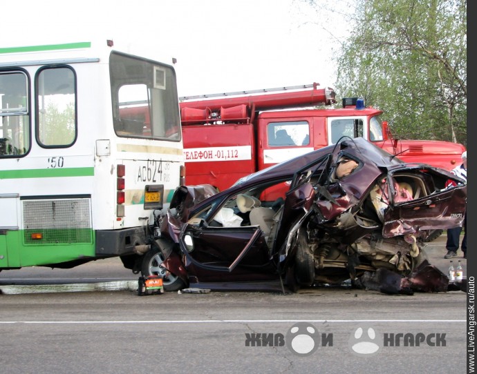 Всё что осталось от Toyota Spacio. Три пассажира госпитализированы.