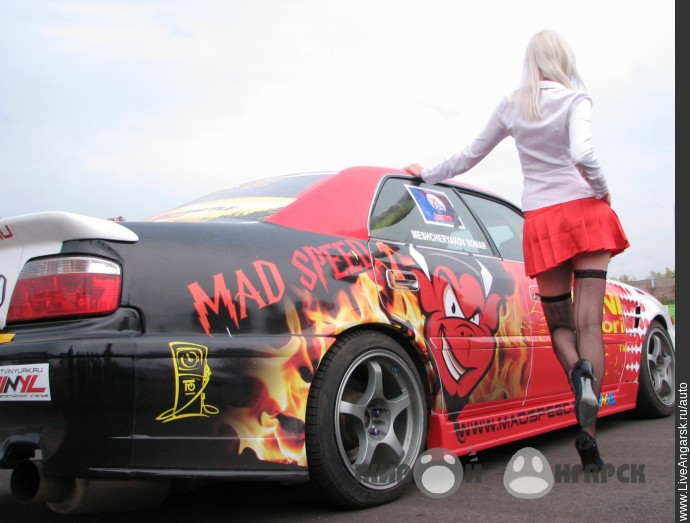 Девочки любят тачки