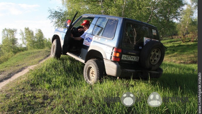 С кочек на яму - без проблем: