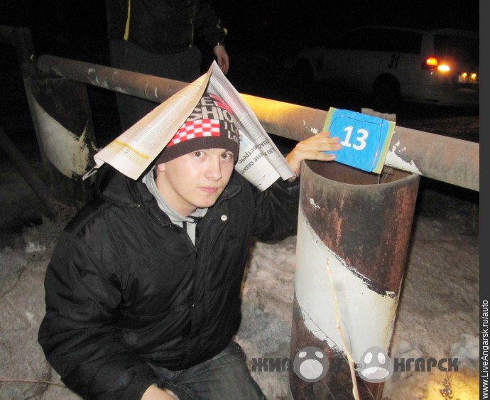 Где фотка с наполеоном пока не известно, делаем на всякий случай фото с газетой на всех точках: