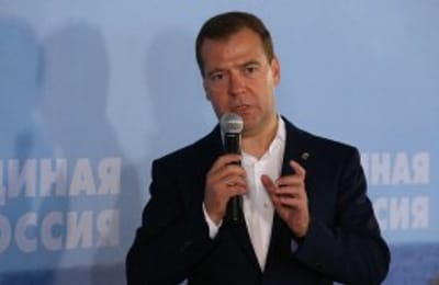 Медведев: Работу управляющих компаний будут лицензировать