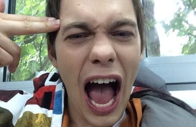 Нужен ли нам сериал Отбросы по русски,без цензуры ?