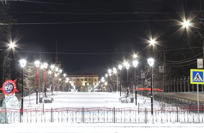 Освещение пешеходных аллей на улицах К. Маркса и Ленина