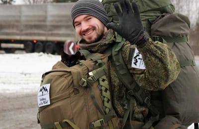 Житель Мурманска с котом приехал автостопом в Иркутск