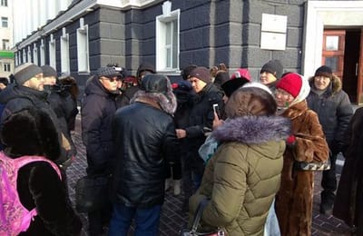 У здания Народного Хурала в Улан-Удэ прошел митинг против вступления в ДФО