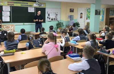 Перед самыми каникулами ездили в гимназию №1