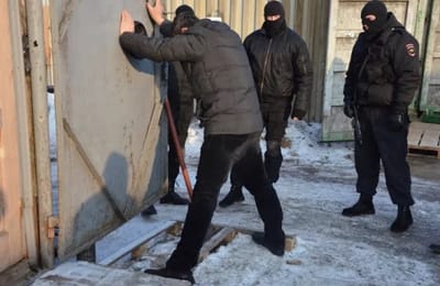В Иркутске полицейские задержали предполагаемых закладчиков синтетических наркотиков