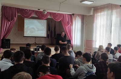 Беседа в автотранспортном техникуме