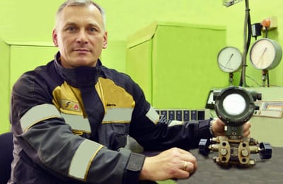 Приборист АНХК спас тонущего ребенка