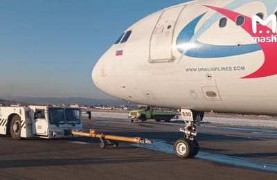 Четыре колеса лопнули у Airbus А-320-200 при посадке в аэропорту Иркутска