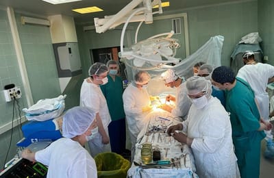 Трансплантацию части печени от родственного донора впервые выполнили в Иркутской области