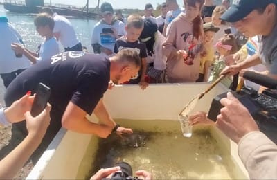 ПРИ ПОДДЕРЖКЕ АО «АЭХК» В АНГАРУ ВЫПУСТИЛИ 20 ТЫС. МАЛЬКОВ САЗАНА