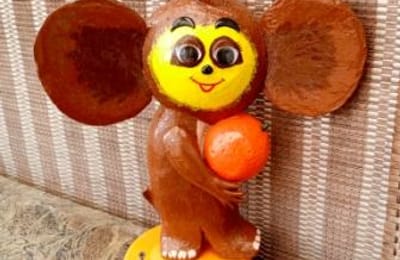 Оформление дачи.Чебурашка из пенопропелена