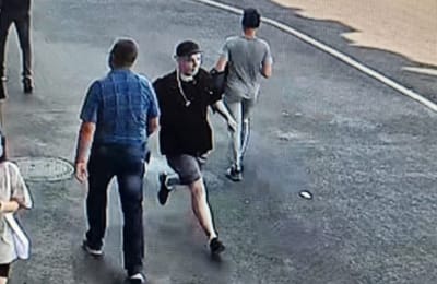 В Иркутске полиция разыскивает мужчину, распылившего газ в лицо женщине в торговом центре