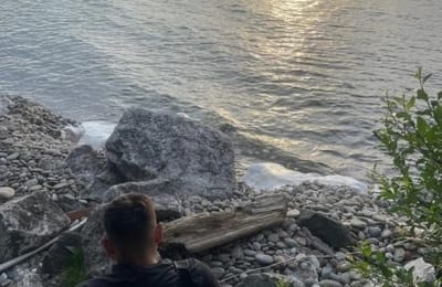 Мужчину убило током на берегу Байкала в поселке Танхой