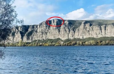 Студентка погибла во время фотосессии на краю скалы в Усольском районе