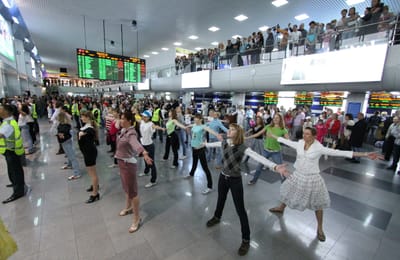 Флешмоб к 85летию Иркутского Аэропорта