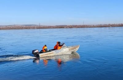 Спасатели продолжают искать утонувшего еще в мае ребенка