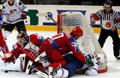 Российским хоккеистам предстоит сегодня защита чемпионского титула