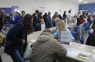 АНХК приняла участие во Всероссийской ярмарке трудоустройства