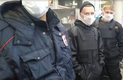 Пришёл в супермаркет «Командор» без маски, увезли в полицию