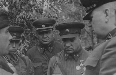 День «генеральской атаки»: советские генералы предпочли погибнуть в бою, чем сдаться