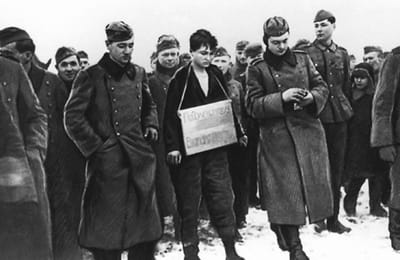 Грязное мифотворчество как оружие в гибридной войне против России.