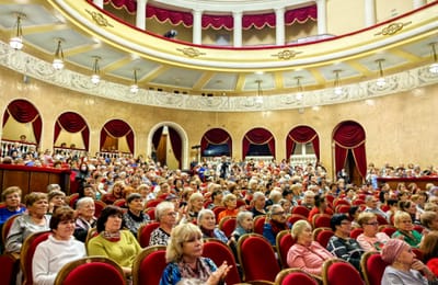 АНХК: с заботой о ветеранах-нефтехимиках
