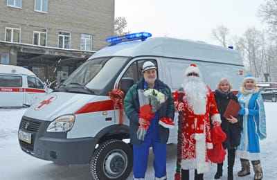 АНХК подарила МСЧ-36 новую скорую