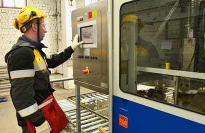 АНХК вдвое увеличит отгрузки трансформаторного масла в бочкотаре