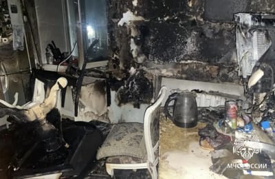 Пожилой мужчина получил отравление угарным газом на пожаре в Ангарске