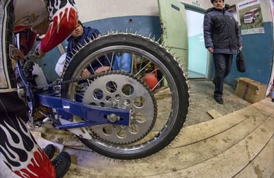 В бой идут одни старики.
