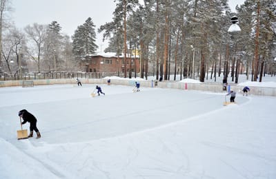 Дворовый хоккей