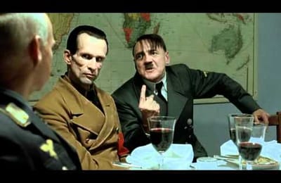 "Бункер" (2004) - фильм о последних днях Третьего Рейха и его вождях.