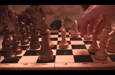 Играем в шахматы.