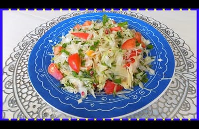 Салата из свежей капусты с огурцом, редисом и помидорами