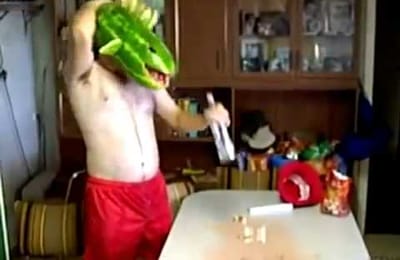 И чё только  не скидывают в Ютуб... :D