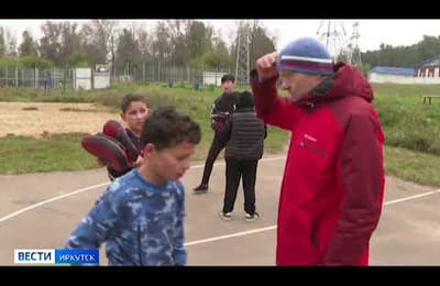 Заслуженный тренер России остался жив после удара молнии на Шумаке