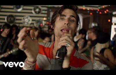 И пусть весь мир упадет к твоим ногам - The All-American Rejects - I Wanna