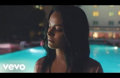 Для тех, кто работает в выходные (The Chainsmokers ft. Emily Warren - Side Effects)