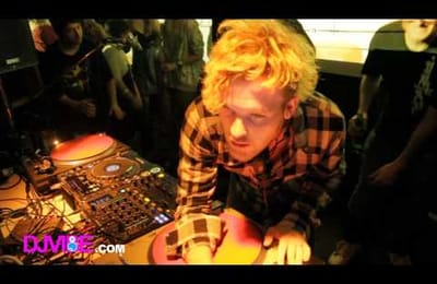 Для любителей Dubstep. Rusko - Live Dubstep 2010.