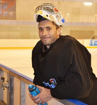 Сергей Магарилов после тренировки на льду ижевского катка «Олимпиец». Фото: Александр Поскребышев